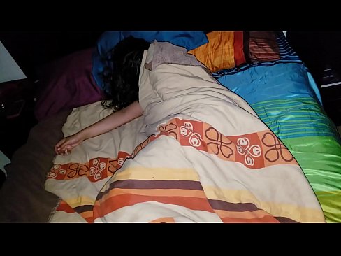 ❤️ Anak tiri berating ibu tiriné enom nalika dheweke turu. Porno vk ing jv.milfnut-net.ru